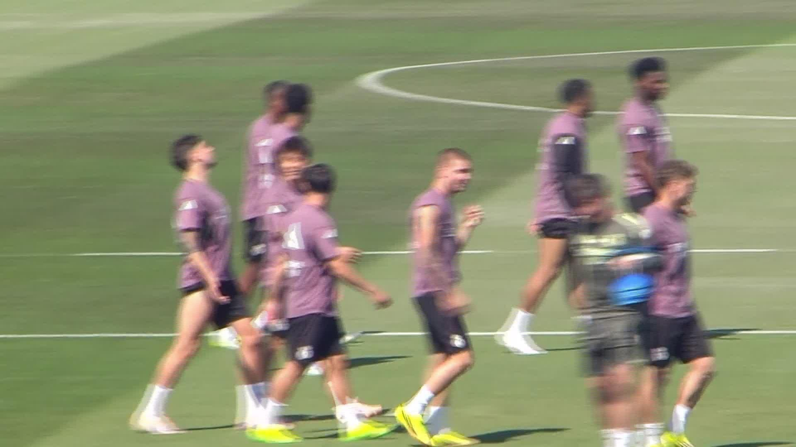 V016-MADRID ENTRENAMIENTO RMADRID