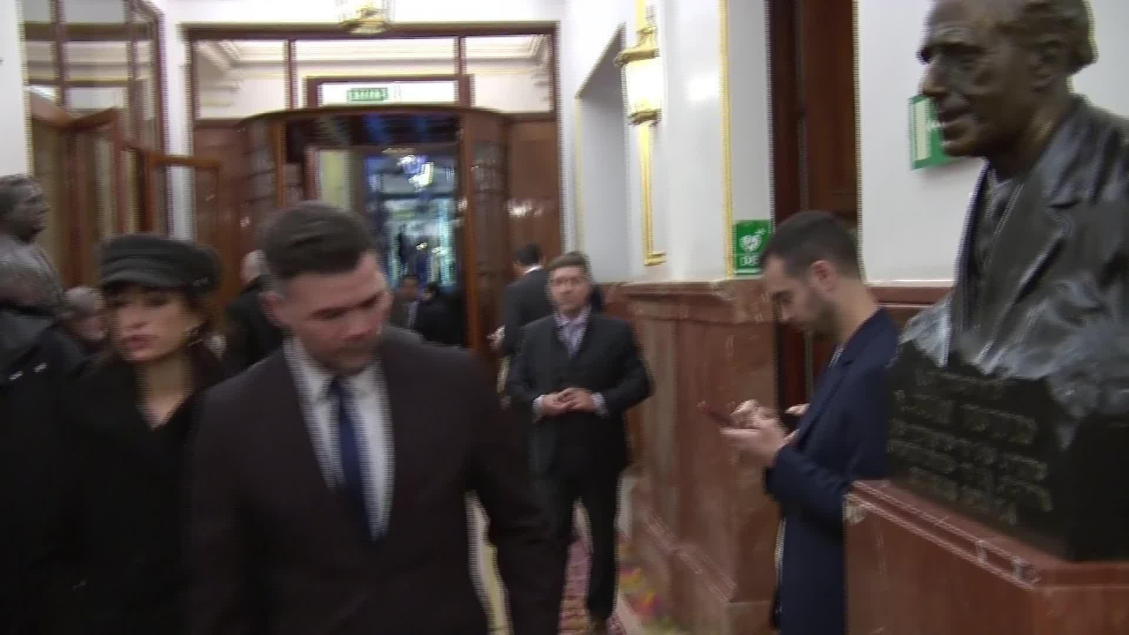 X019-CONGRESO PASILLOS 1