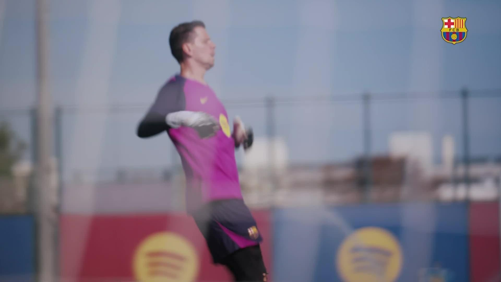 V028-BARCELONA ENTRENO FC BARCELONA