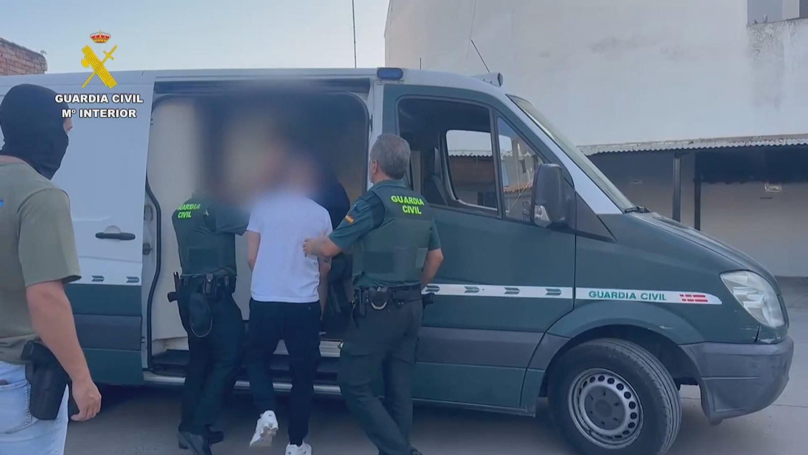V010 IMAGENES GUARDIA CIVIL DETENIDOS TOLEDO.Duplicate frame 643
