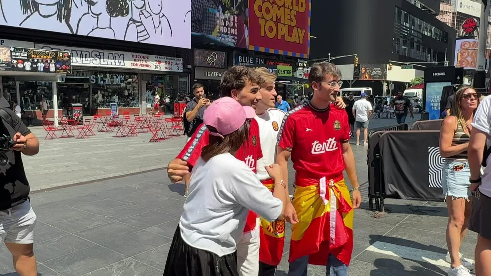 V080-EEUU AFICIONADOS ESPAÑOLES EN NY