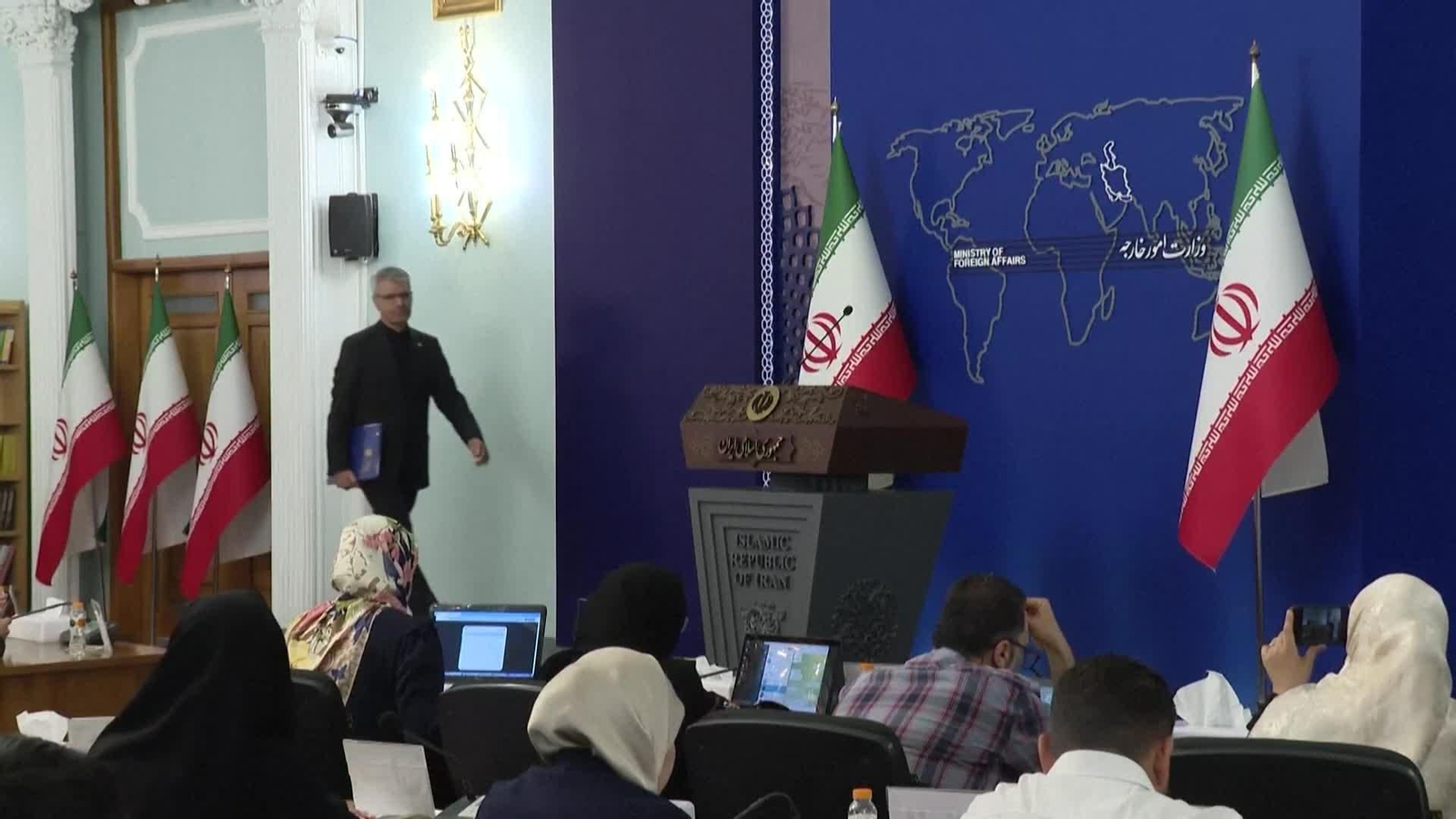 L055-IRAN MINISTRO EXTERIORES SOBRE LIBANO