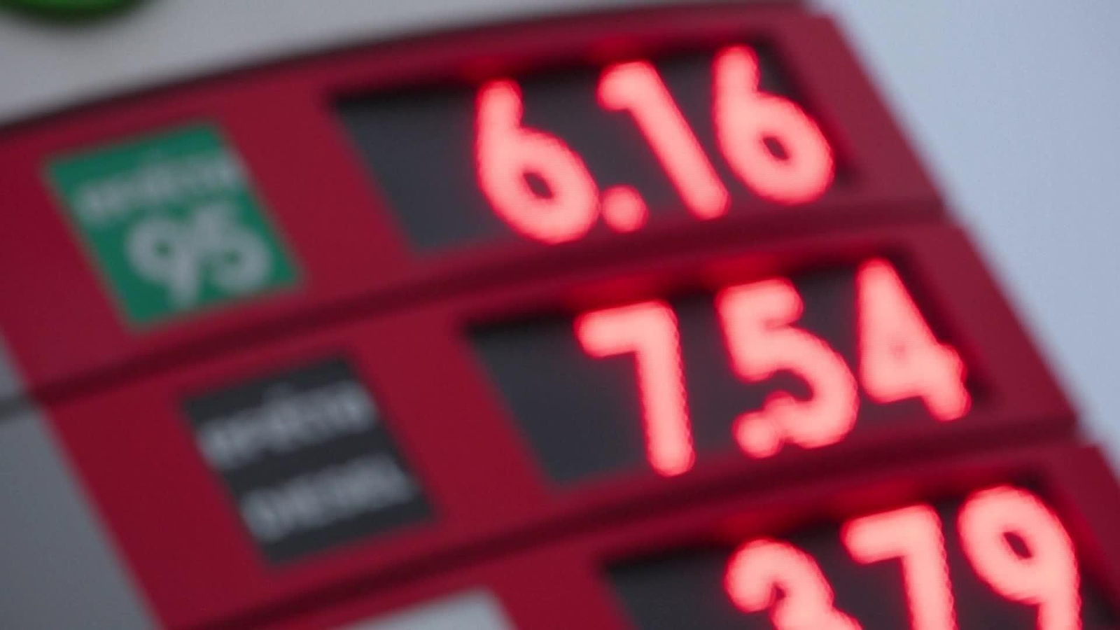 M008-POLONIA LIMITACION PRECIO GASOLINA