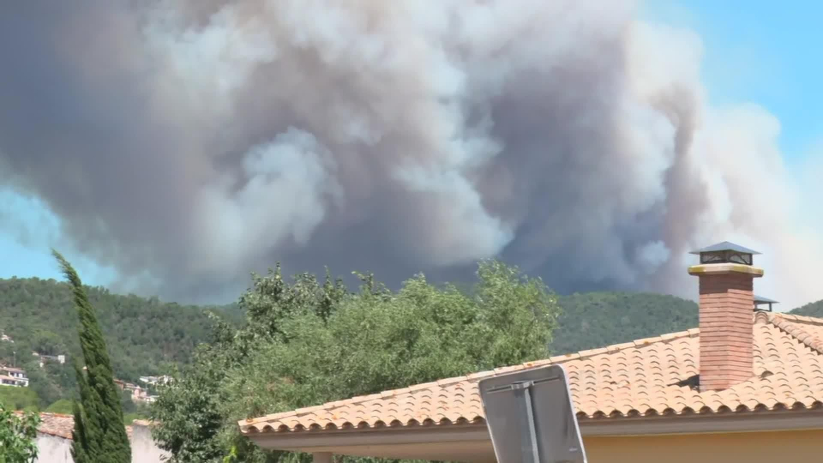 V031-GIRONA INCENDIO FORESTAL BISBAL EMPORDA