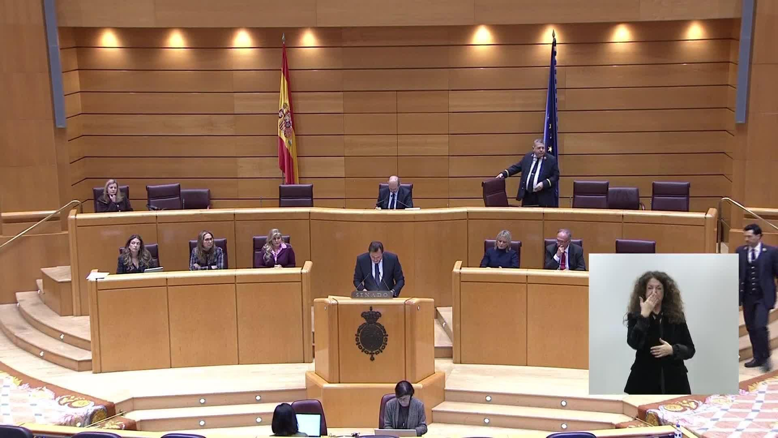 J053-SENADO REPLICA PUENTE 1