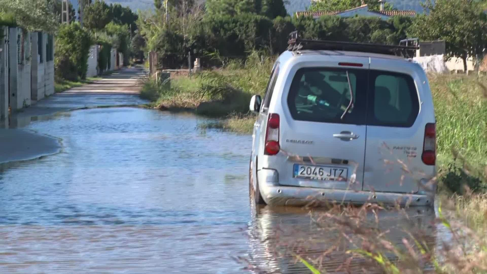 X035-VALENCIA COCHES AFECTADOS OLIVA Y VUELTA NORMALIDAD