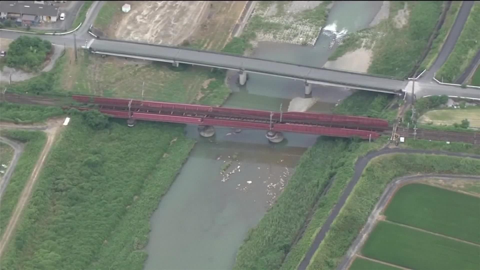 J047-JAPON BUSQUEDA SUPERVIVIENTES TERREMOTO