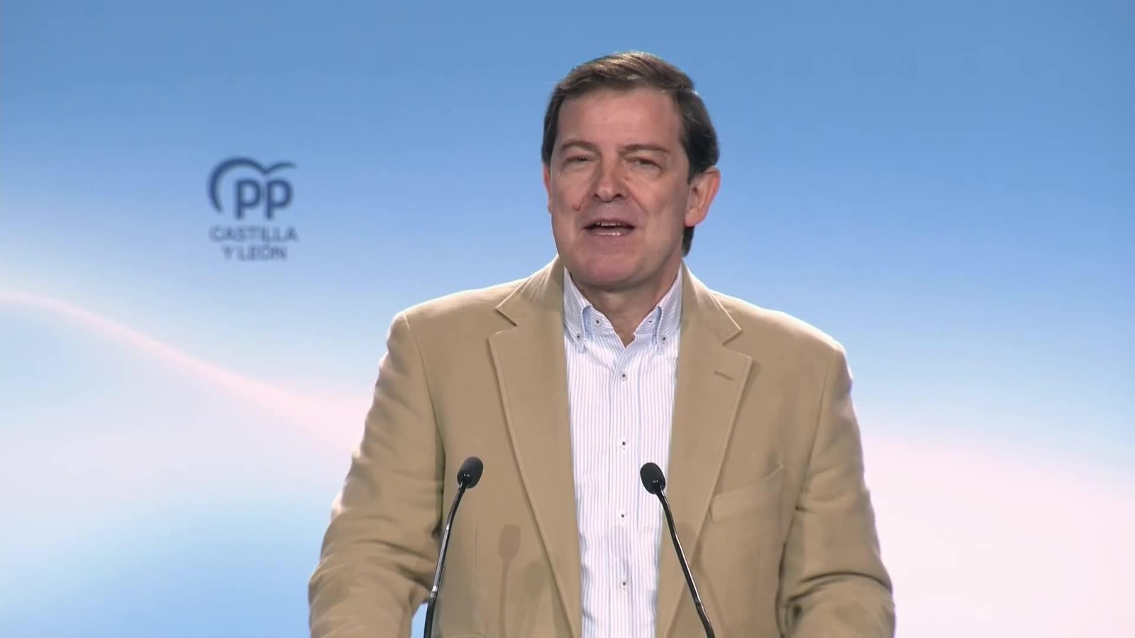 S006-AVILA FEIJOO EN CAMPAÑA CYL JUNTO A MAÑUECO