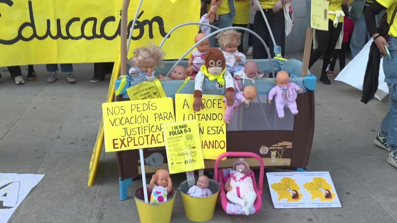 J077-A CORUNA PROTESTA ESCUELAS INFANTILES