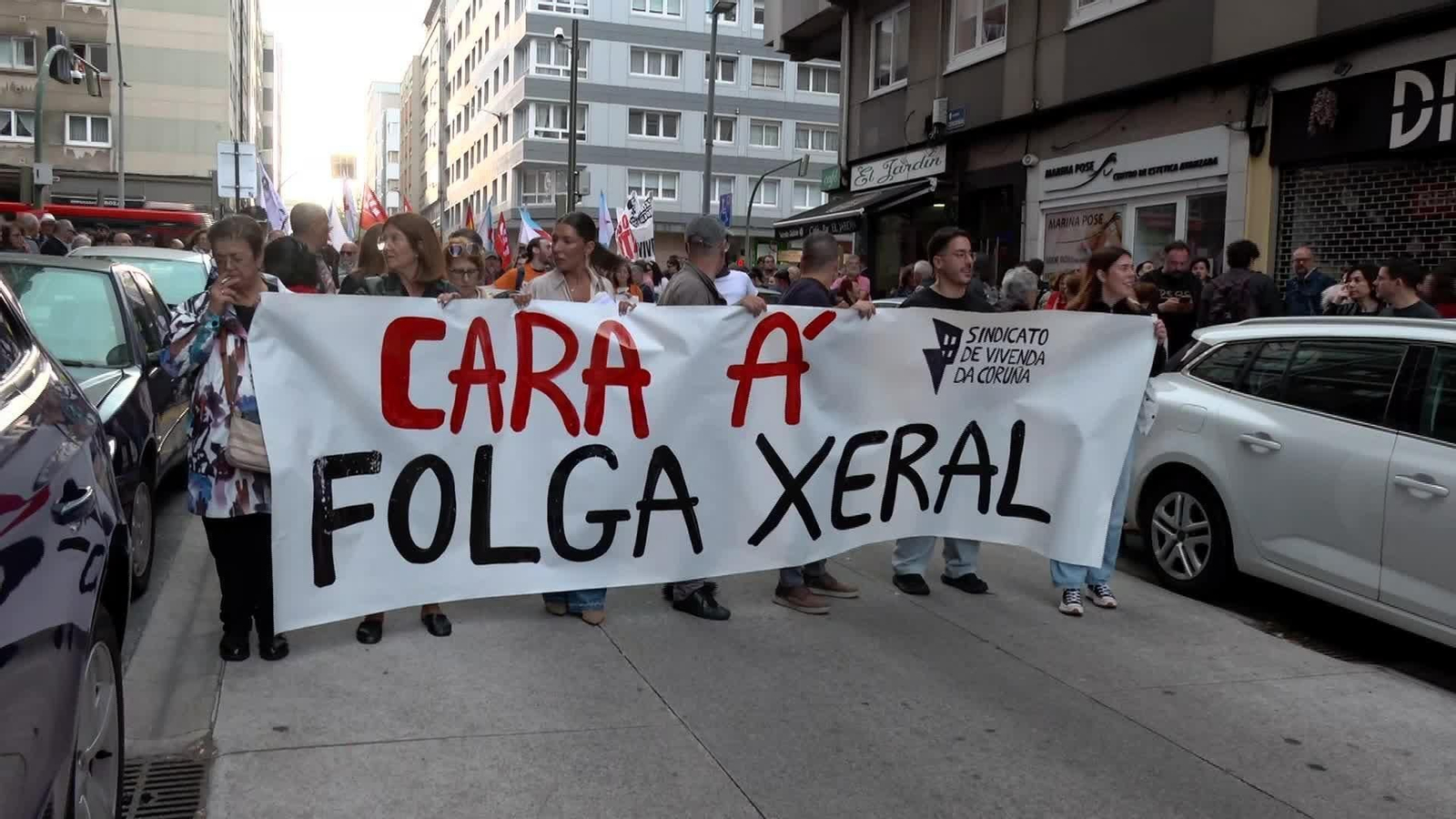 S049-CORUÑA MANIFESTACION DEFENSA VIVIENDA