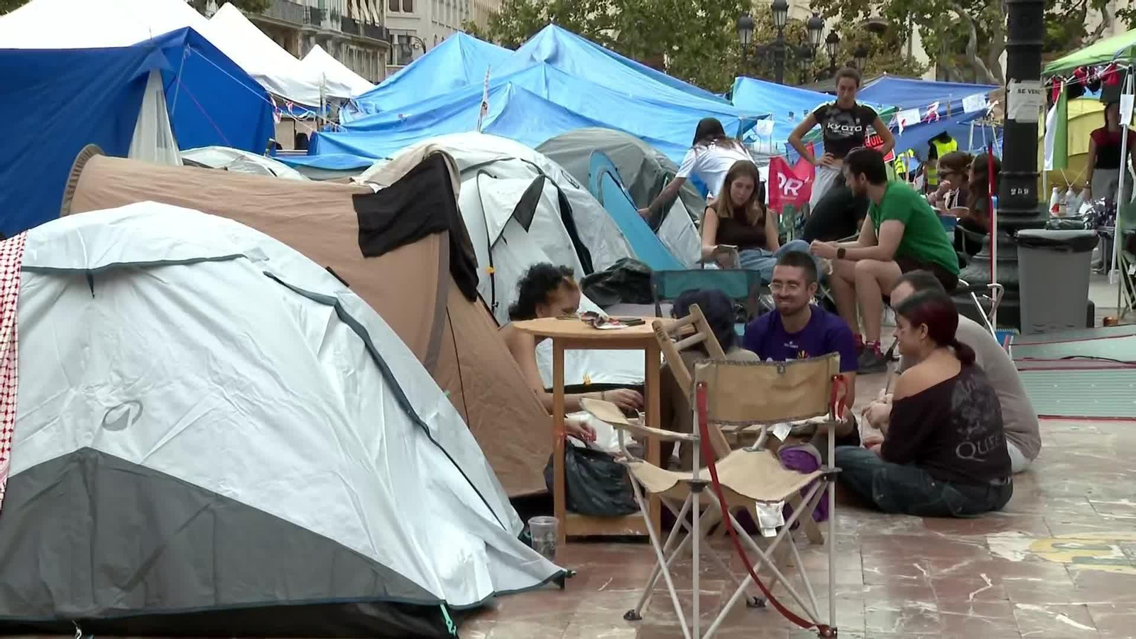 M058-VALENCIA ACAMPADA VIVIENDA