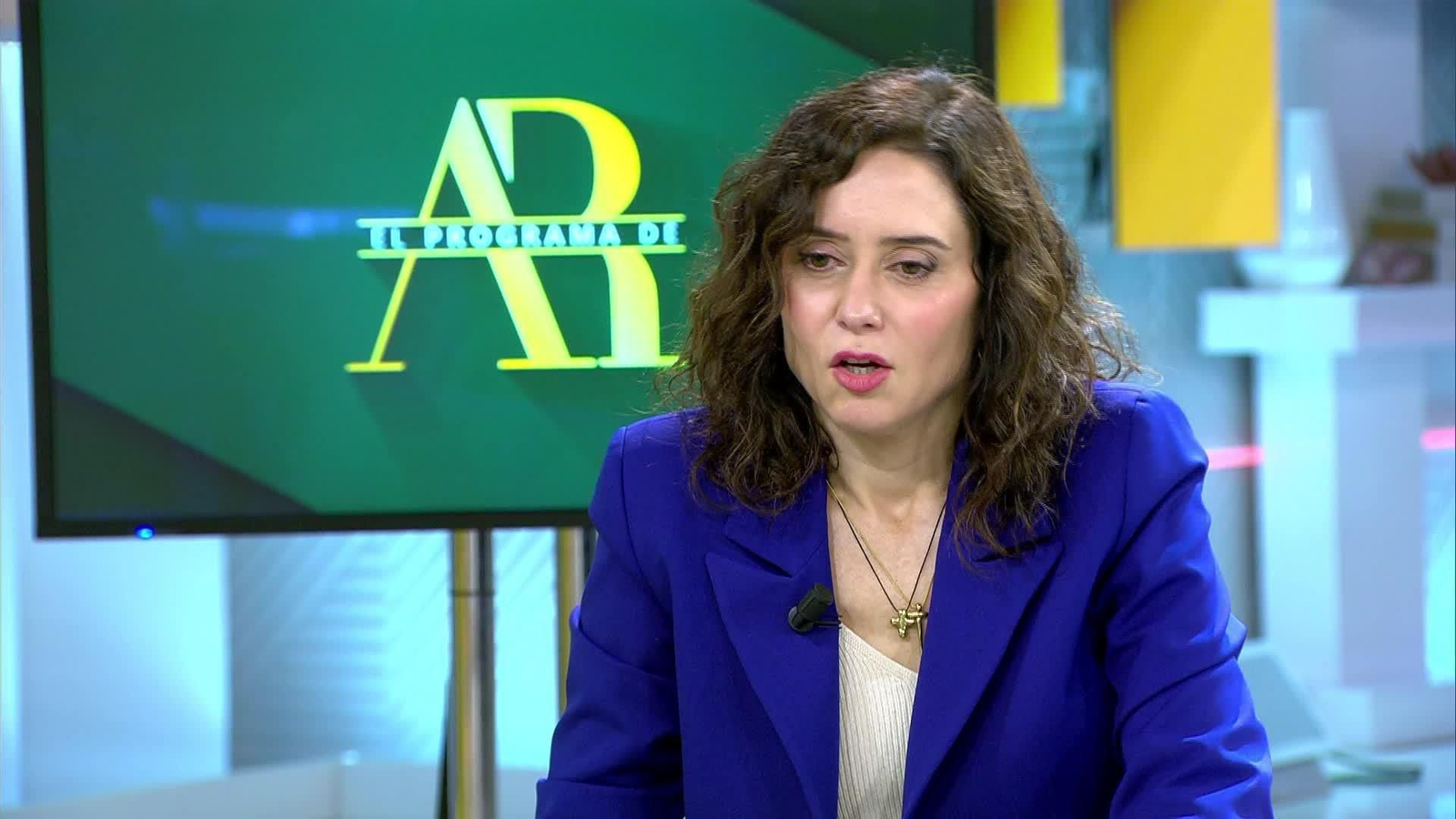 L013-MADRID ENTREVISTA AYUSO MEDIASET