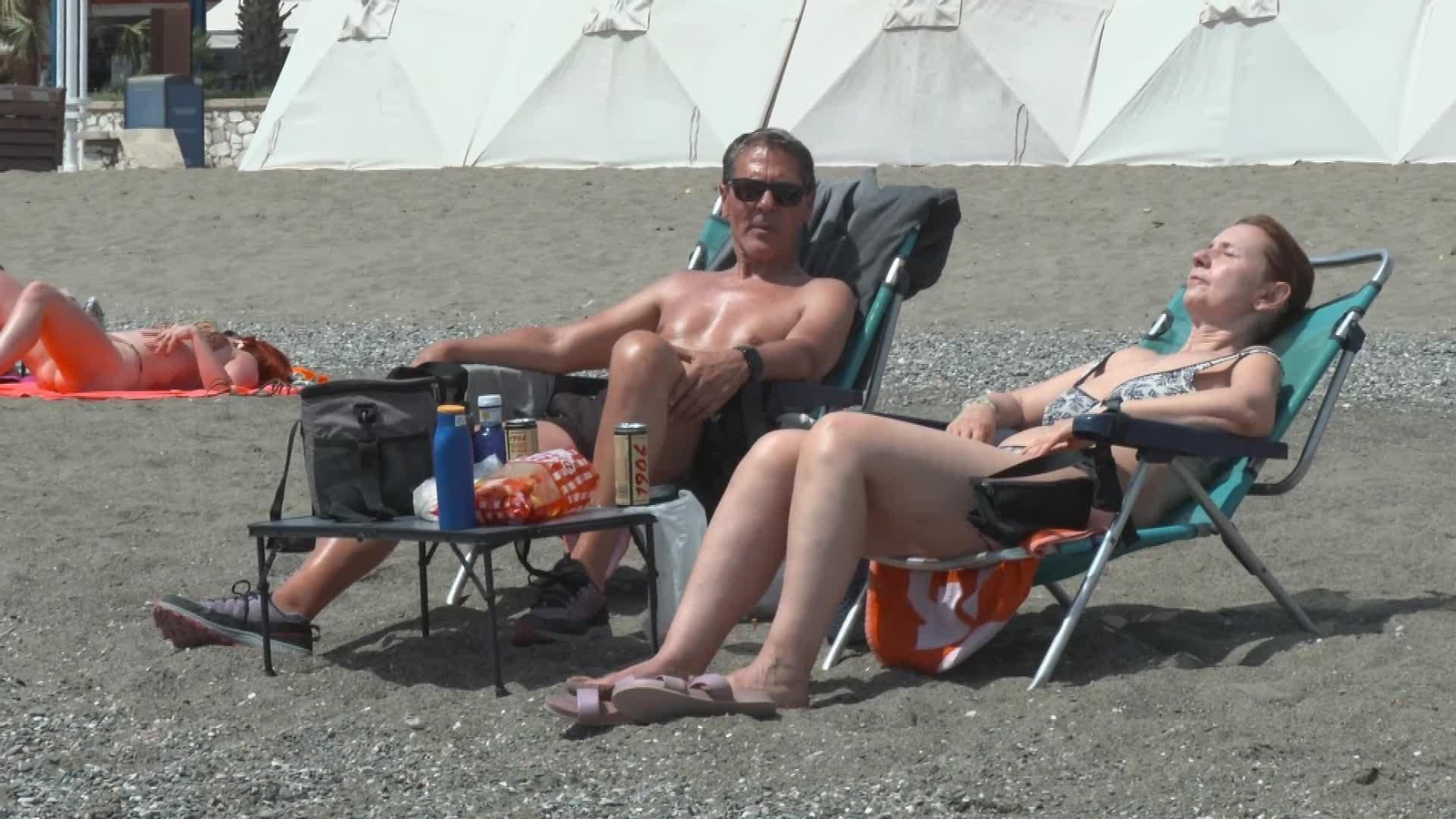 V055-EDI VARIOS CALOR EN ABRIL