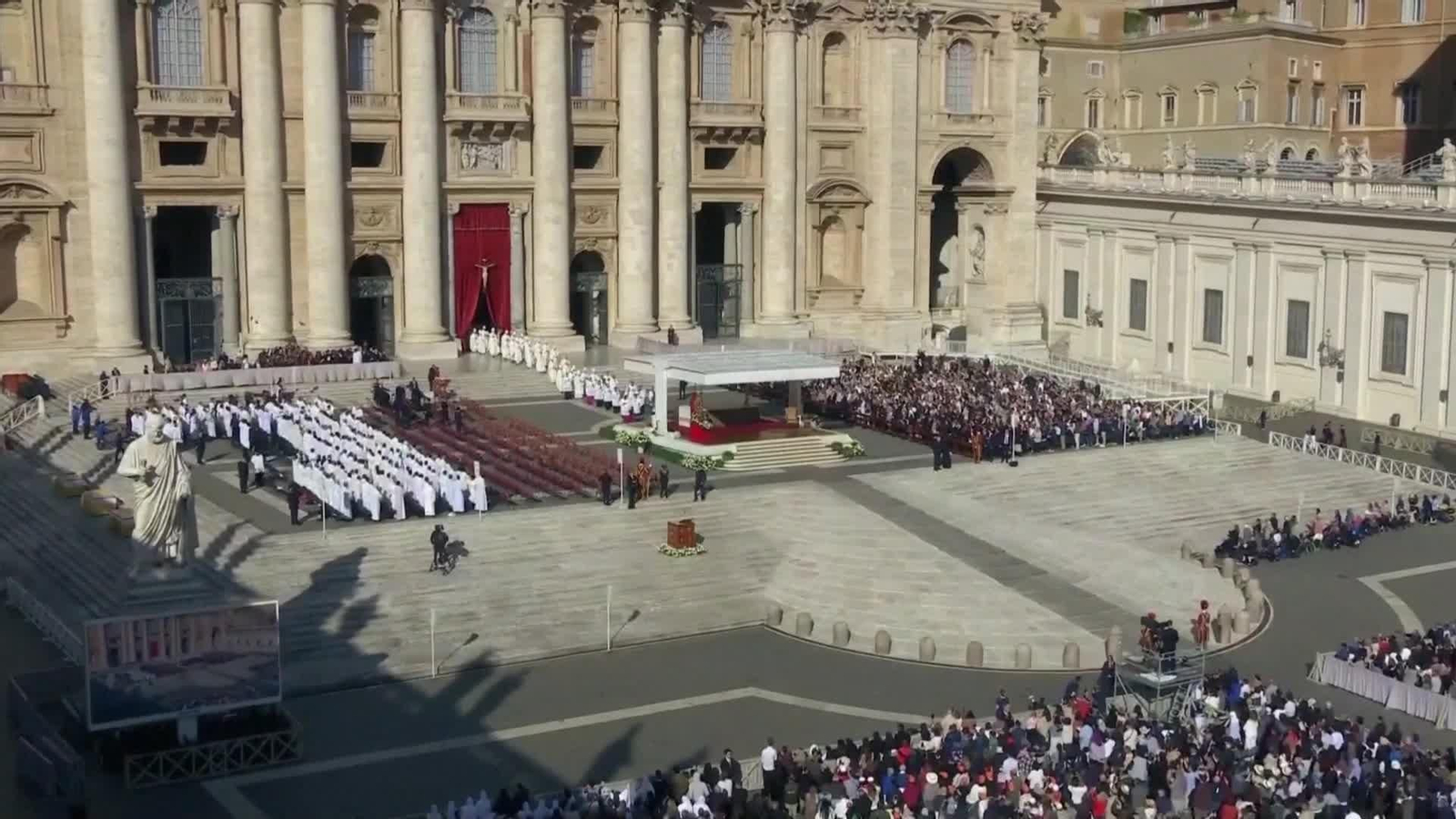X071-VATICANO HACE LA MISA EL CARDENAL TAGLE