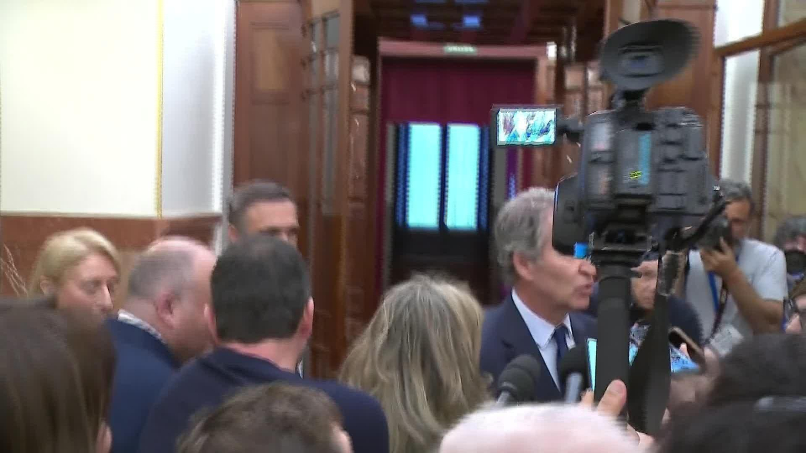 X050-CONGRESO PASILLOS 3