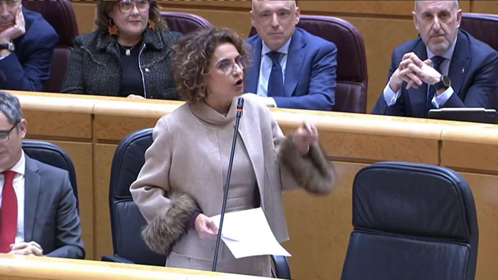 va total montero sobre presupuestos amparados constitucion