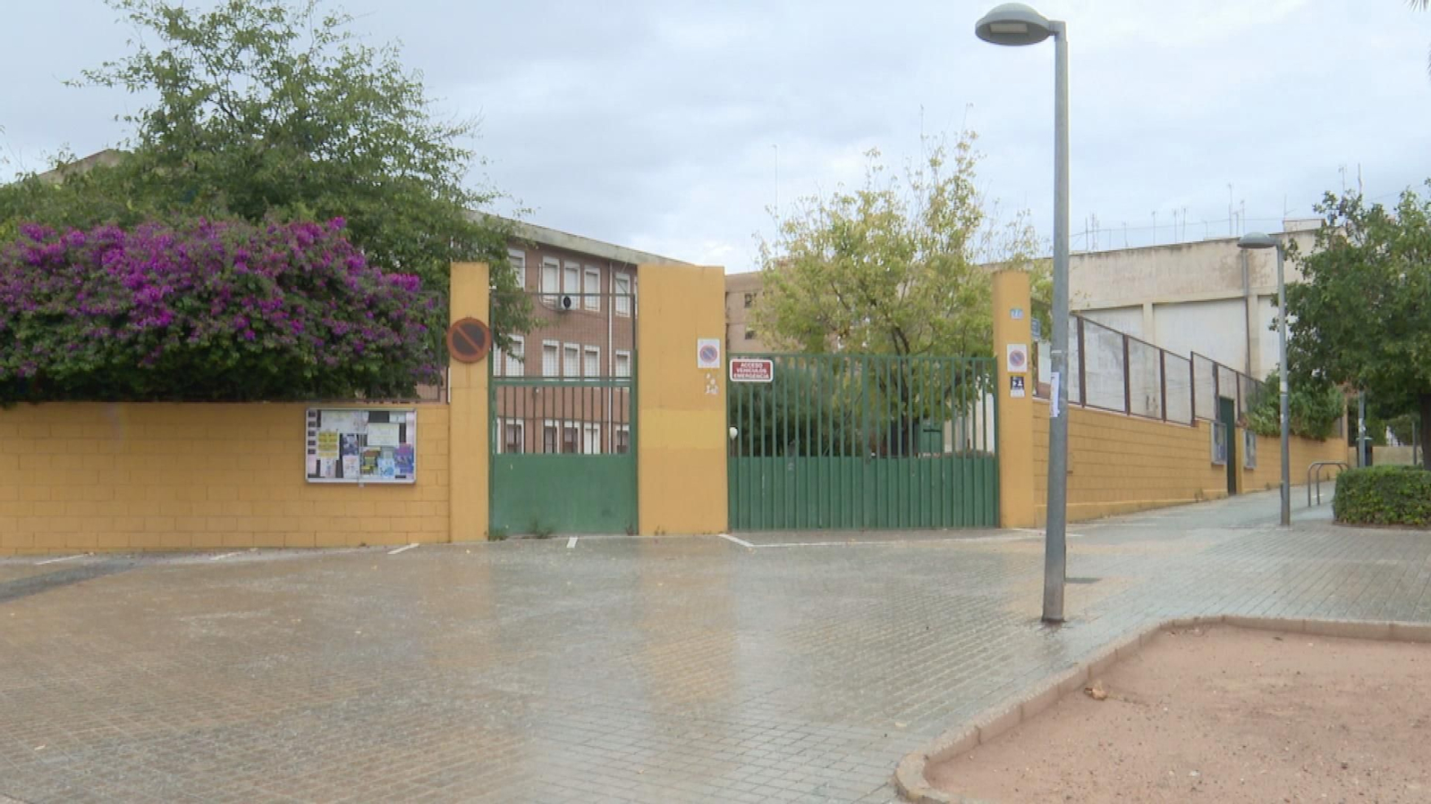 L041 VALENCIA CLASES SUSPENDIDAS frame 3777