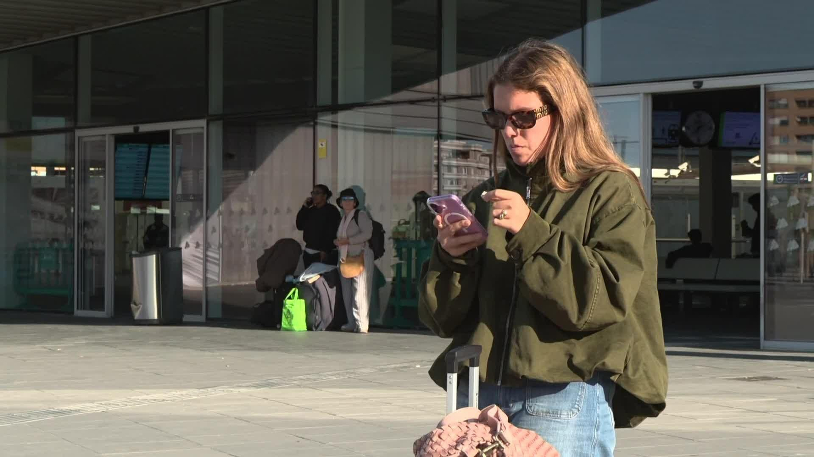 D039-VALENCIA AVE VUELTA A CASA