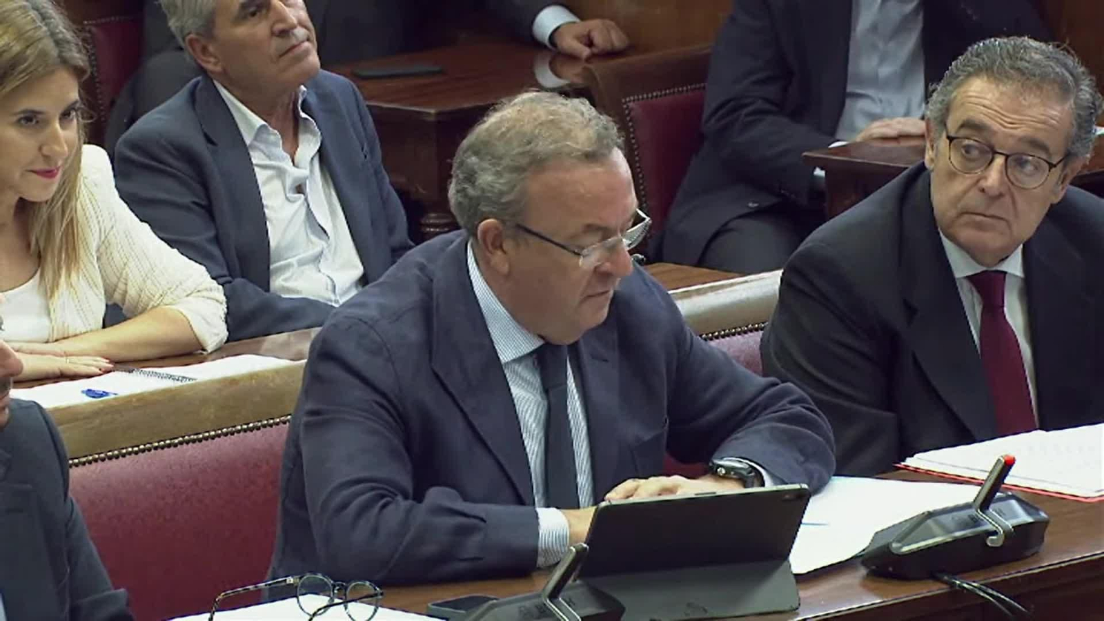 L066-SENADO EXCOMISARIO EN BARAJAS EN COMISION SEPI