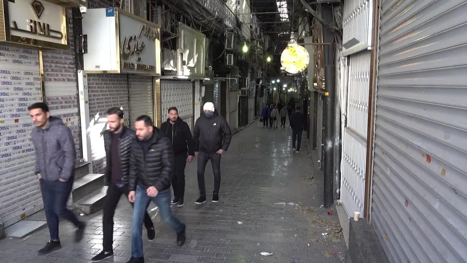 M069-IRAN PROTESTA CARESTIA VIDA