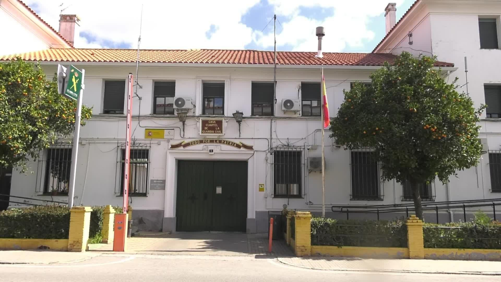 V052-BADAJOZ TOTALES ABOGADOS COMANDANCIA ZAFRA