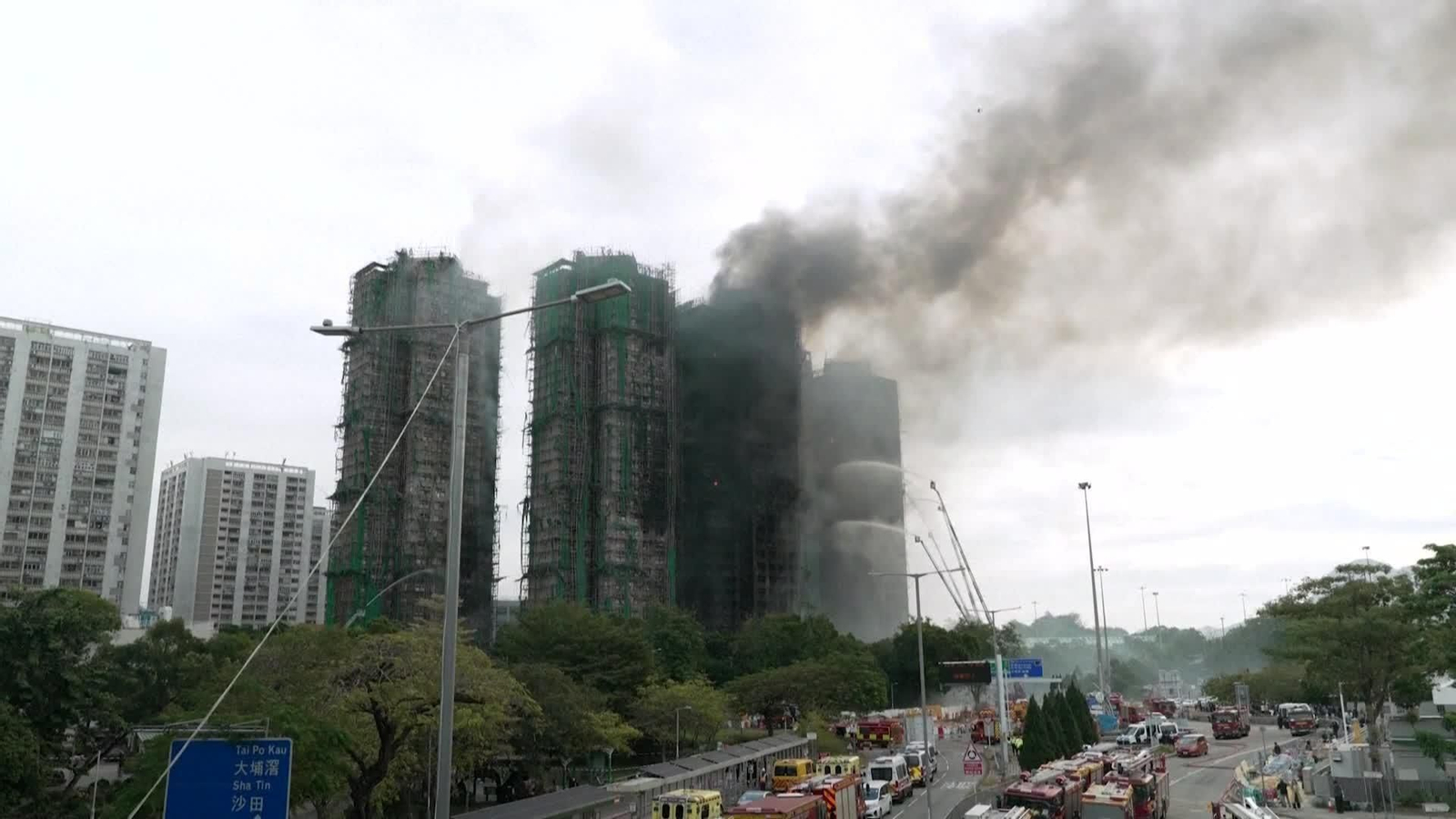 J004-CHINA INCENDIO BLOQUE VIVIENDAS HONG KONG