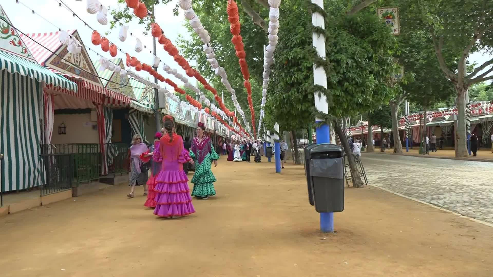 S032-SEVILLA AMBIENTE FERIA