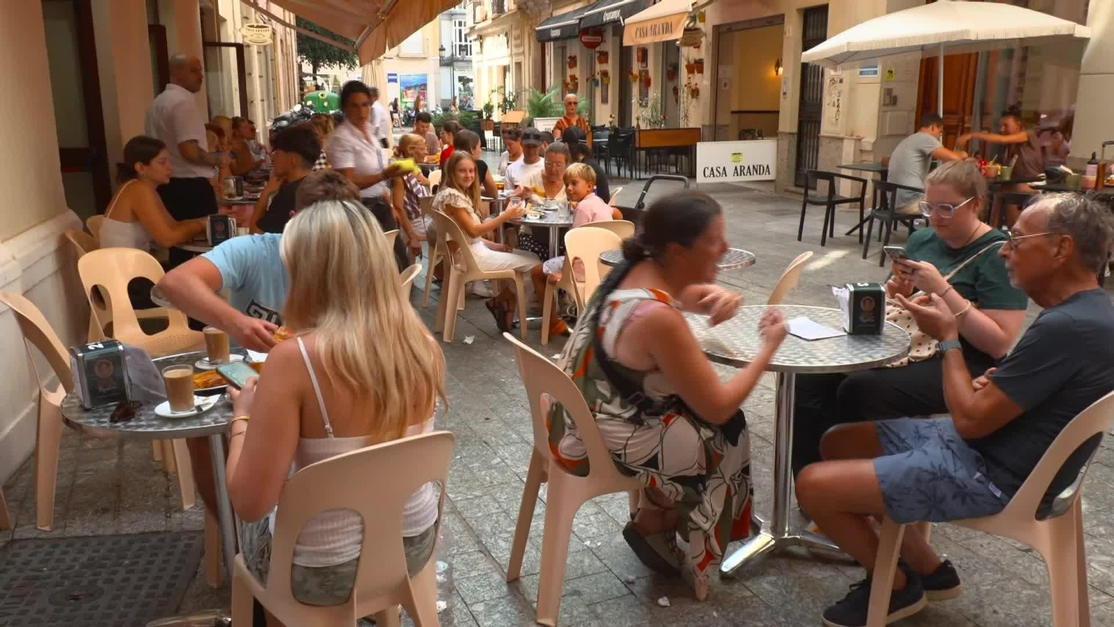 X032-MALAGA REGULARIZACION MIGRANTES Y PARO