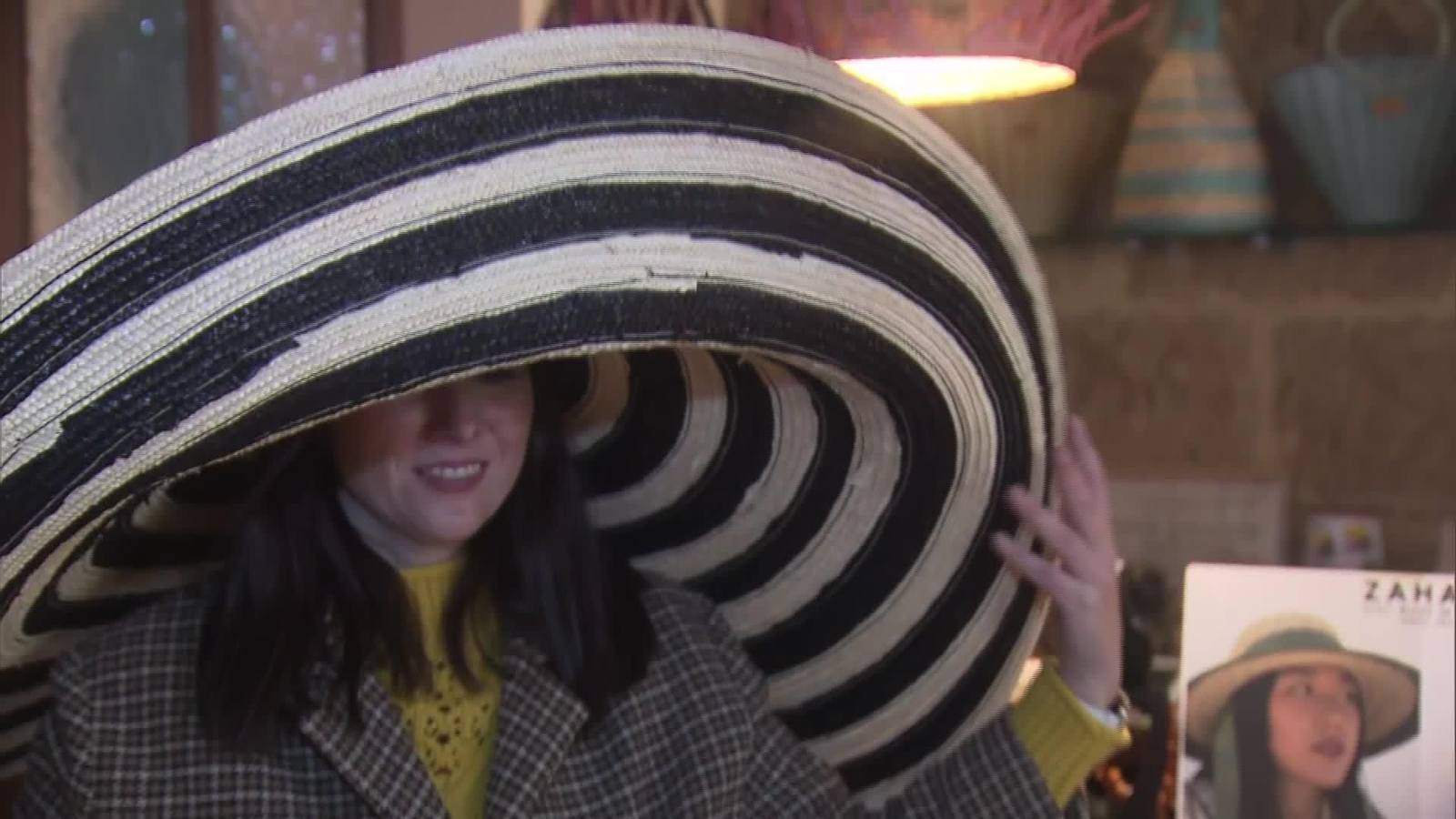 V054-EDI ALICANTE SOMBRERERIA FAMOSA