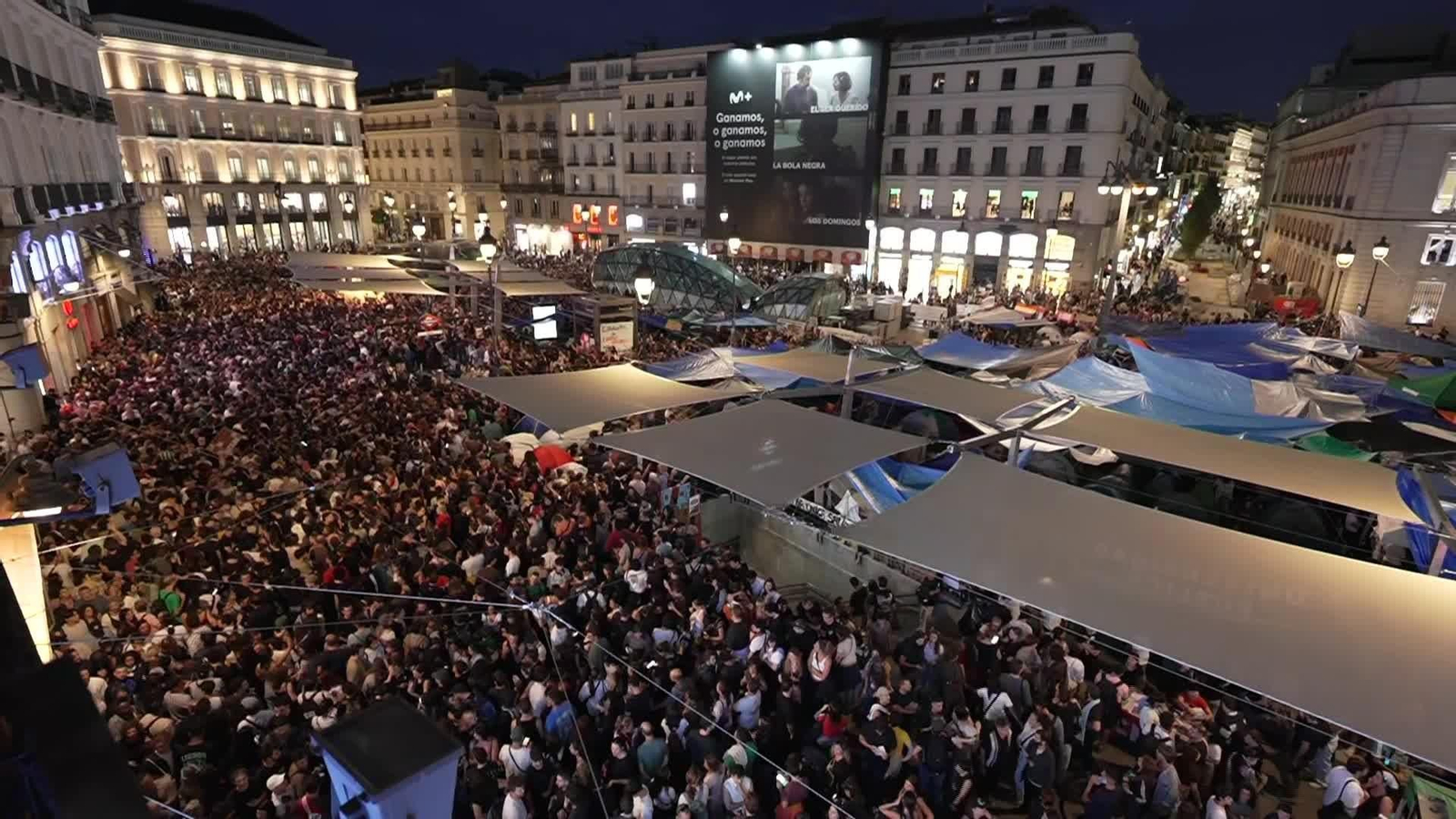 M087-MADRID ACAMPADA PUERTA SOL TARDE
