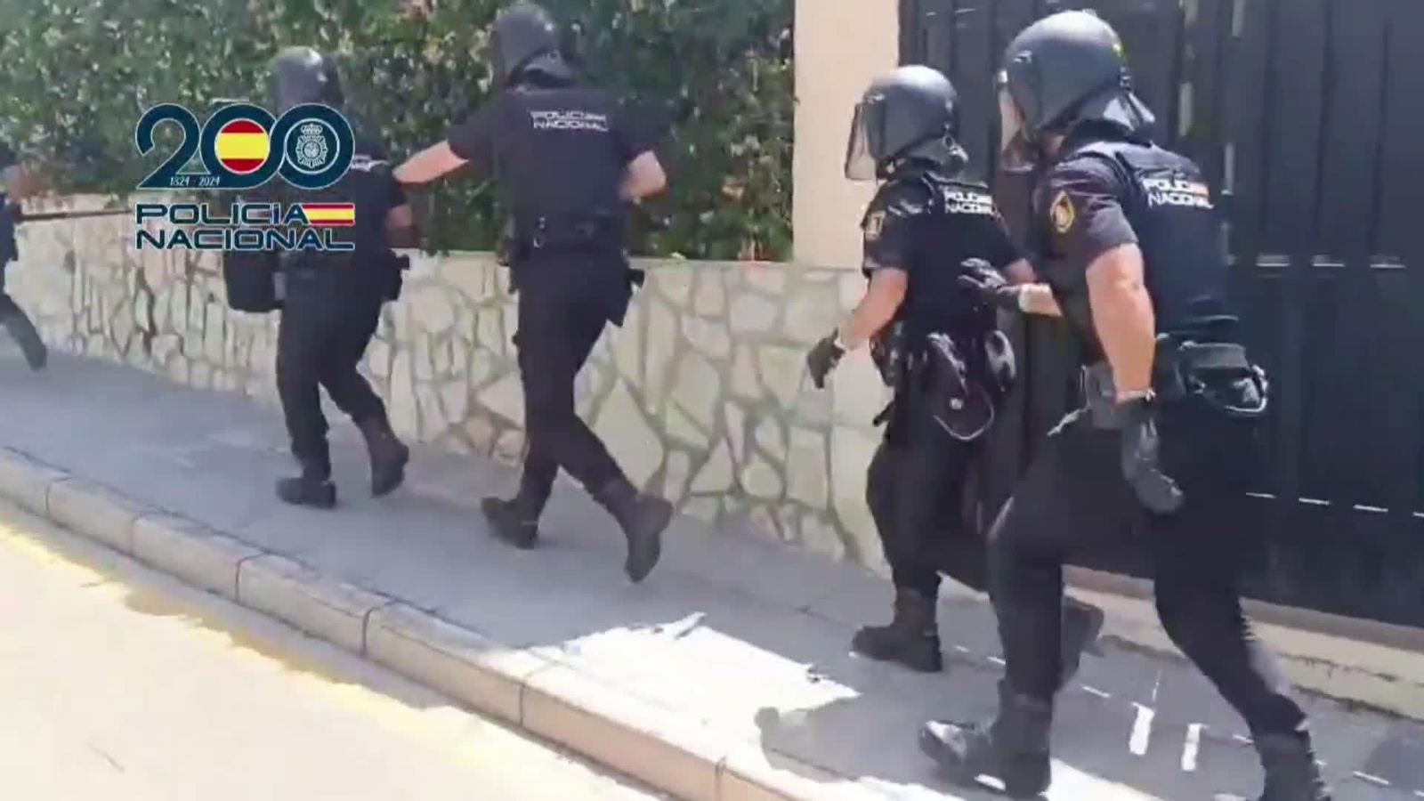 L034-ALICANTE IMAGENES POLICIA FUGITIVOS BENIDORM