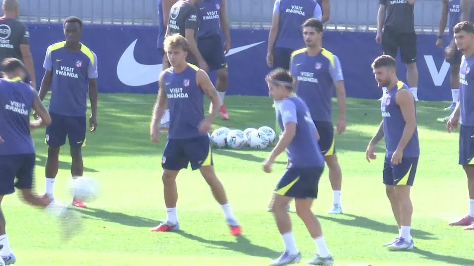S015-MADRID ENTRENAMIENTO ATLETICO