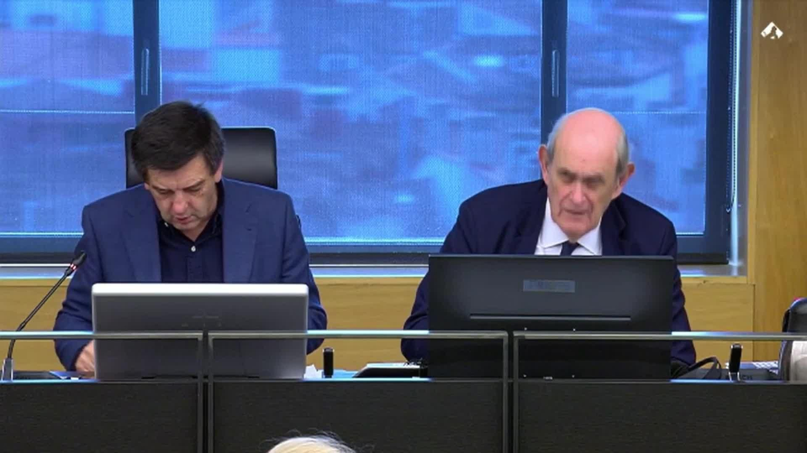 M088-MADRID CONGRESO VOTACION FIESTA CORDERO