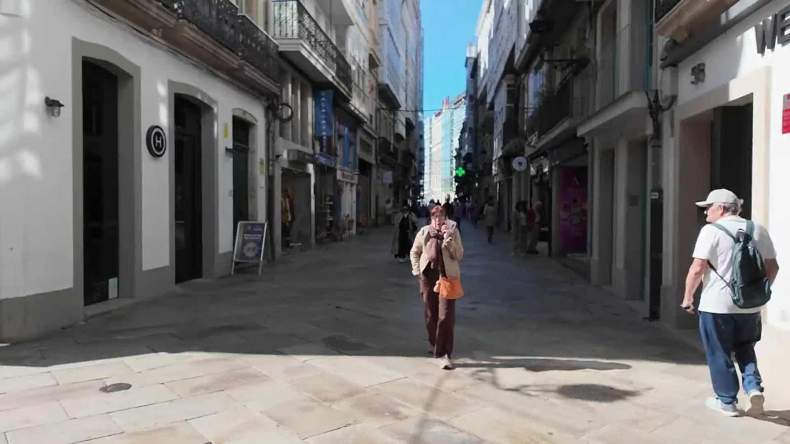 X003-EDI-A CORUÑA CIUDAD DONDE MAS CAMINAN