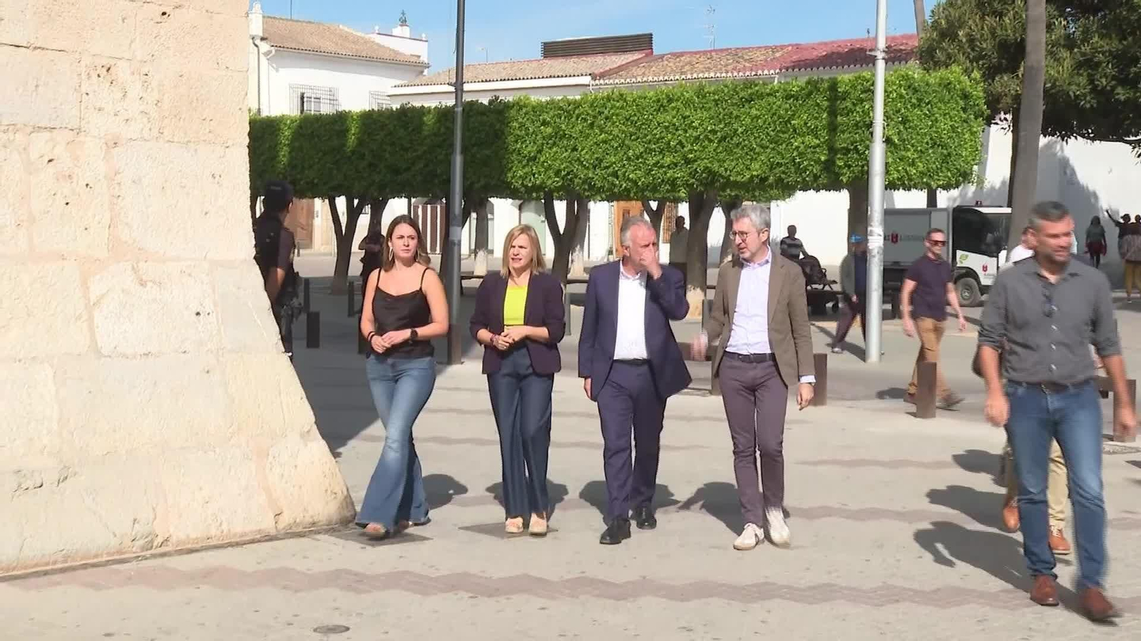 X032-VALENCIA VISITA ANGEL VICTOR TORRES