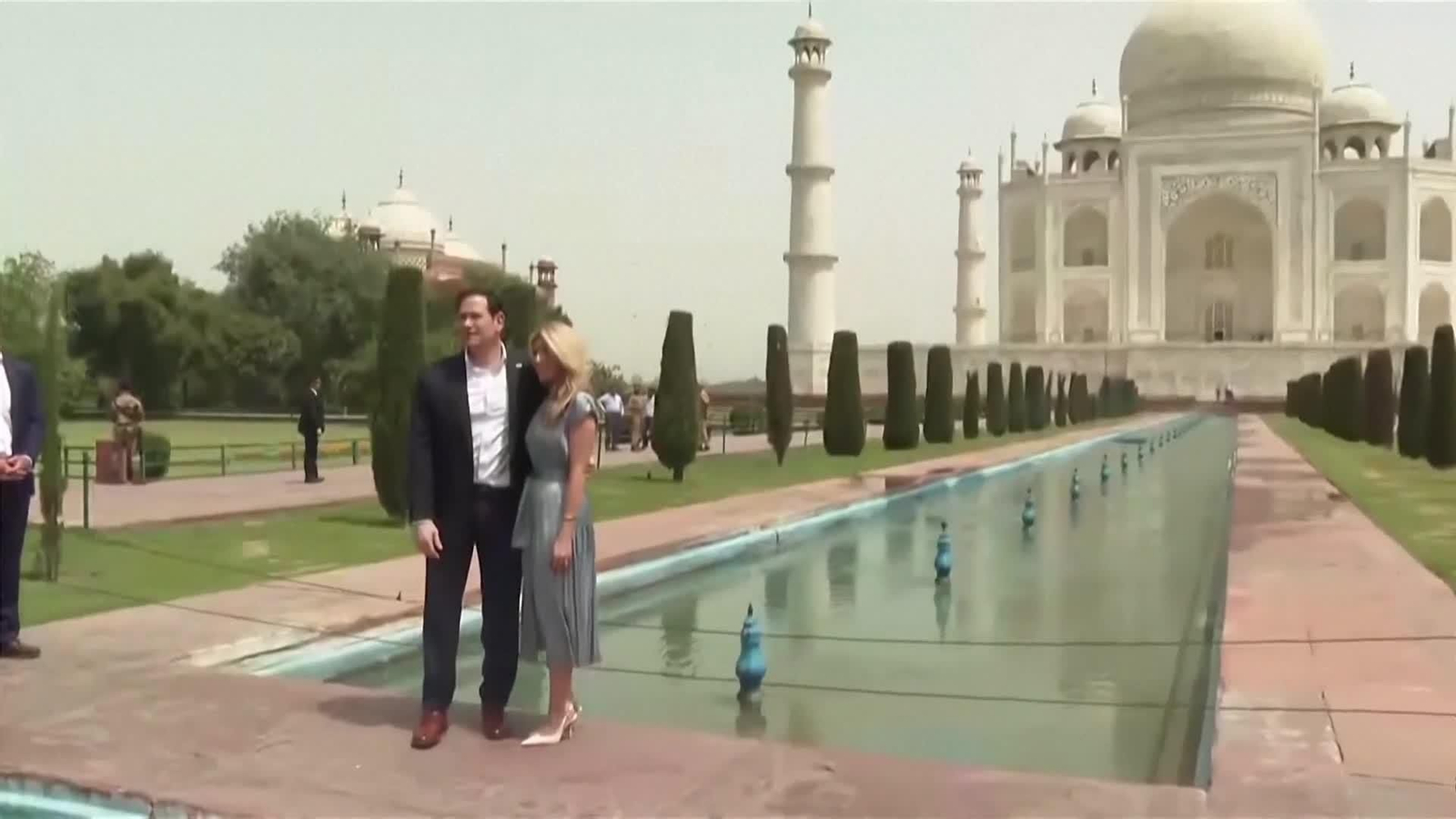 va rubio en el taj mahal