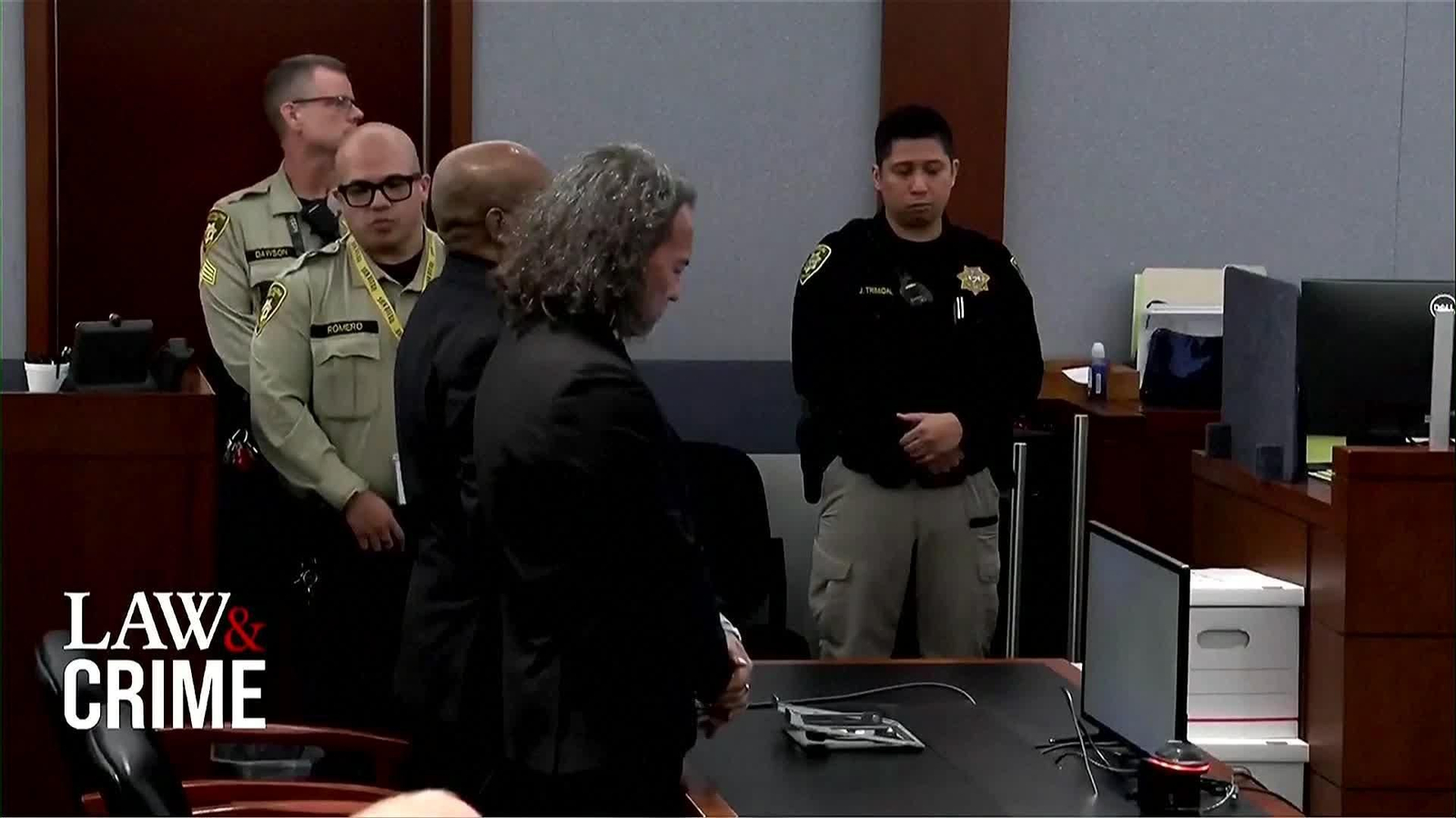M018-EEUU JUICIO RAPERO TUPAK