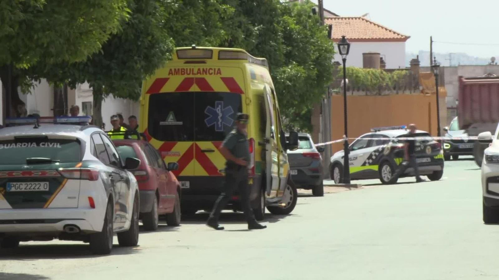V060-SEVILLA GERENA CUERPOS CASA PADRE E HIJA