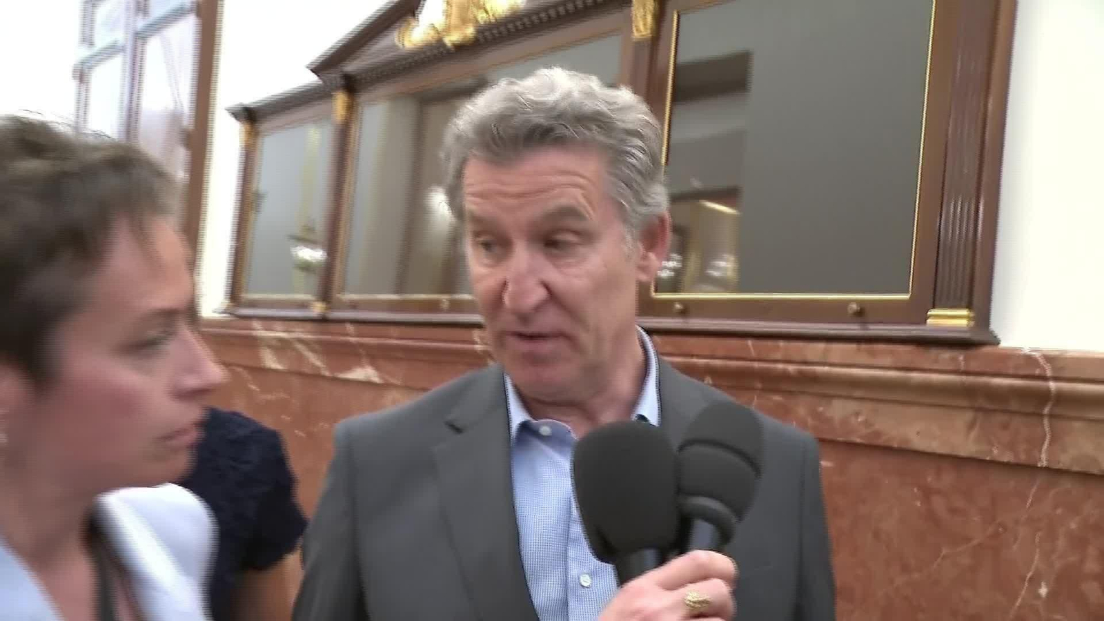 M095-CONGRESO TOTALES FEIJOO EN PASILLOS TARDE