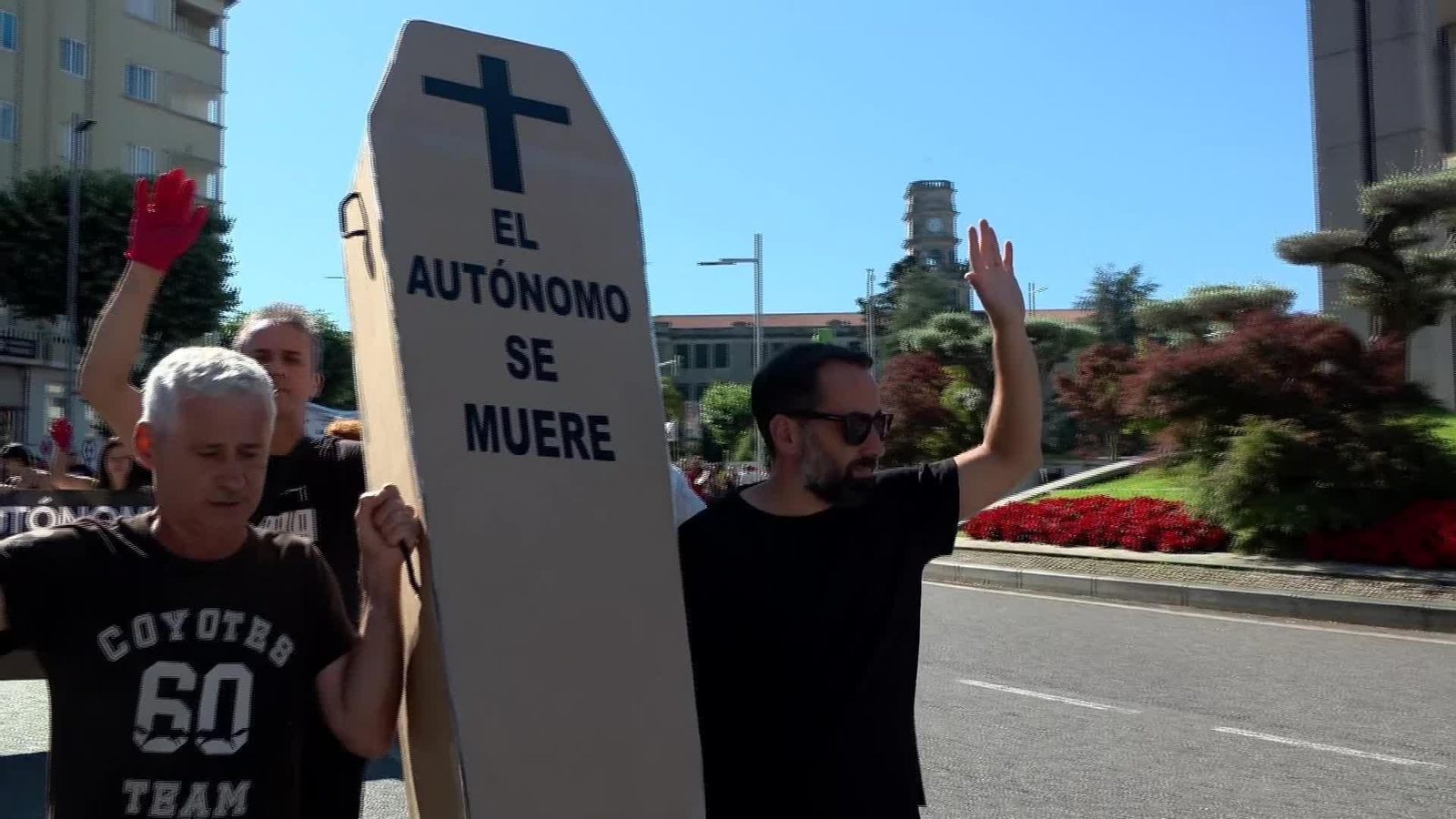 L045-VIGO MANIFESTACION AUTONOMOS
