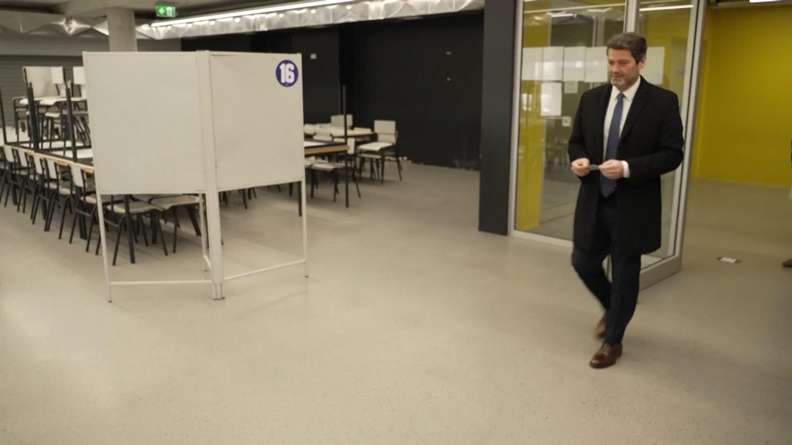 D009-PORTUGAL CANDIDATO EXTREMA DERECHA VOTA ELECCIONES