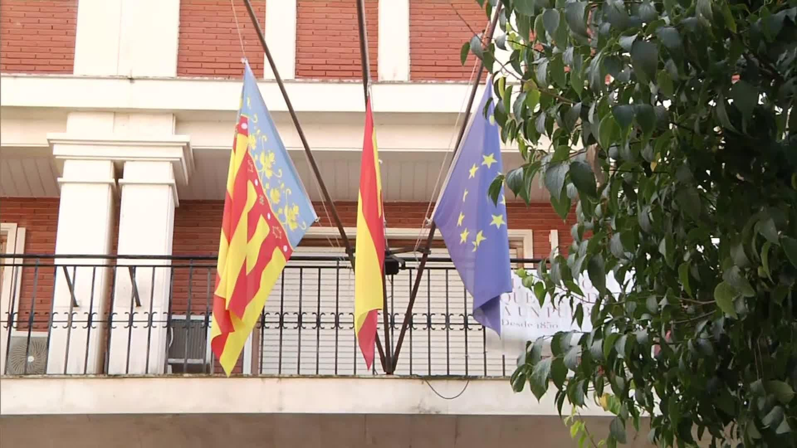 X033-VALENCIA MINUTO SILENCIO BARRANCO POYO XIVA X033-VALENCIA MINUTO SILENCIO BARRANCO POYO XIVA