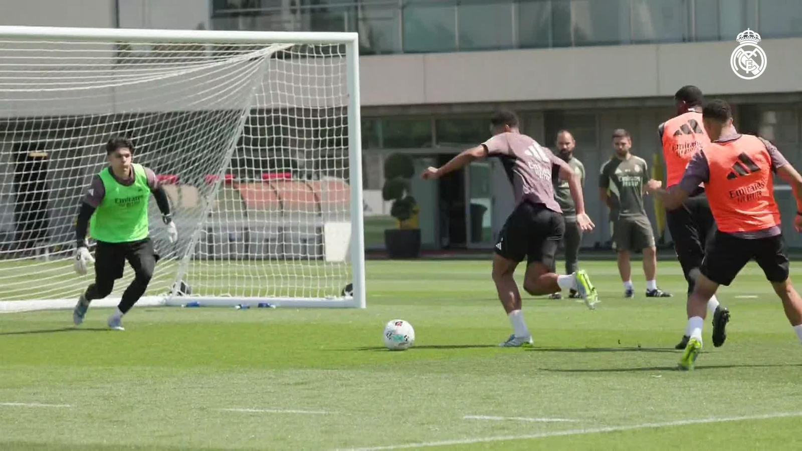 V031-MADRID ENTRENAMIENTO REAL MADRID