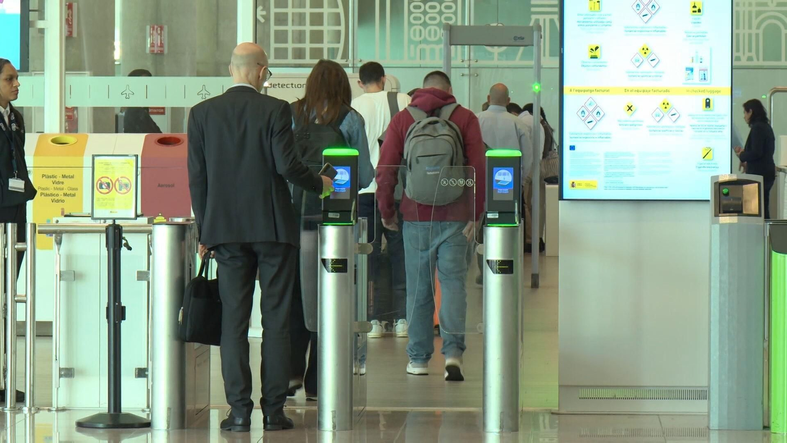 J095-BARCELONA REDUCIR VUELOS DE NEGOCIOS