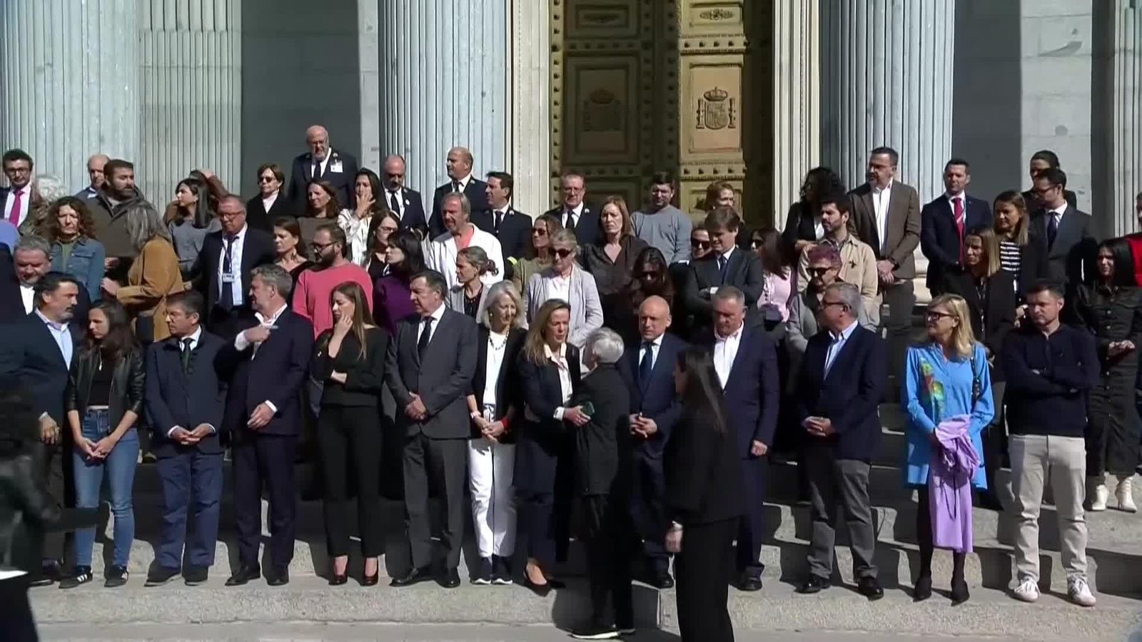J050-MADRID MINUTO SILENCIO CONGRESO