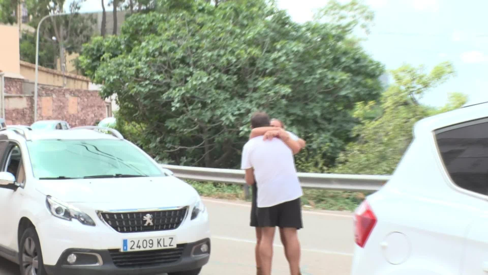D029-VALENCIA GATOVA VUELTA A CASA DESALOJADOS INCENDIO 2