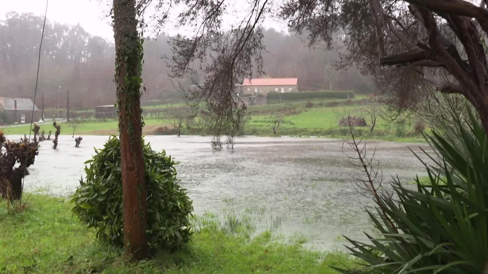 L077-PONTEVEDRA CRECIDA RIO GALLO CUNTIS