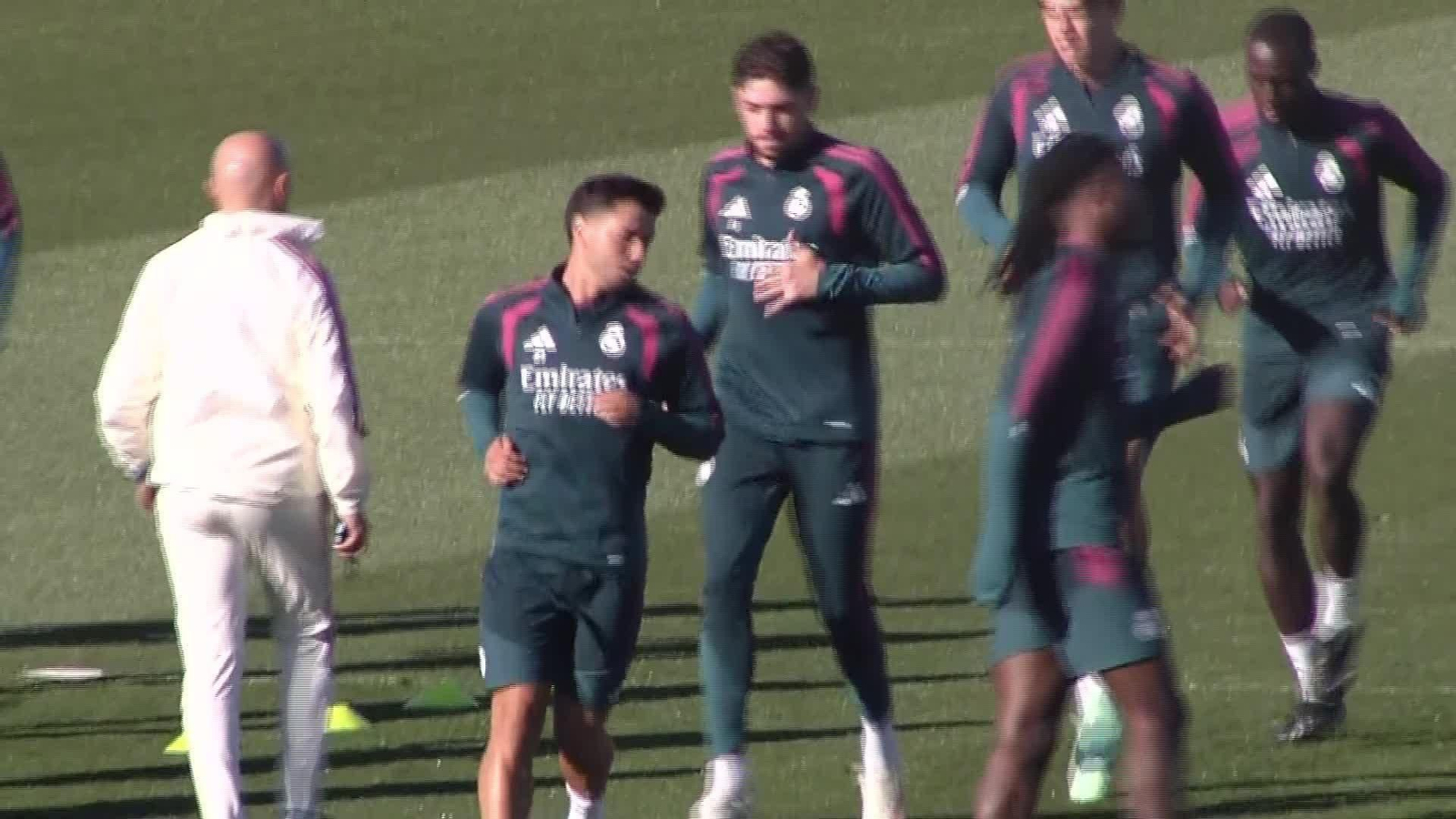 V017-MADRID ENTRENAMIENTO REAL MADRID