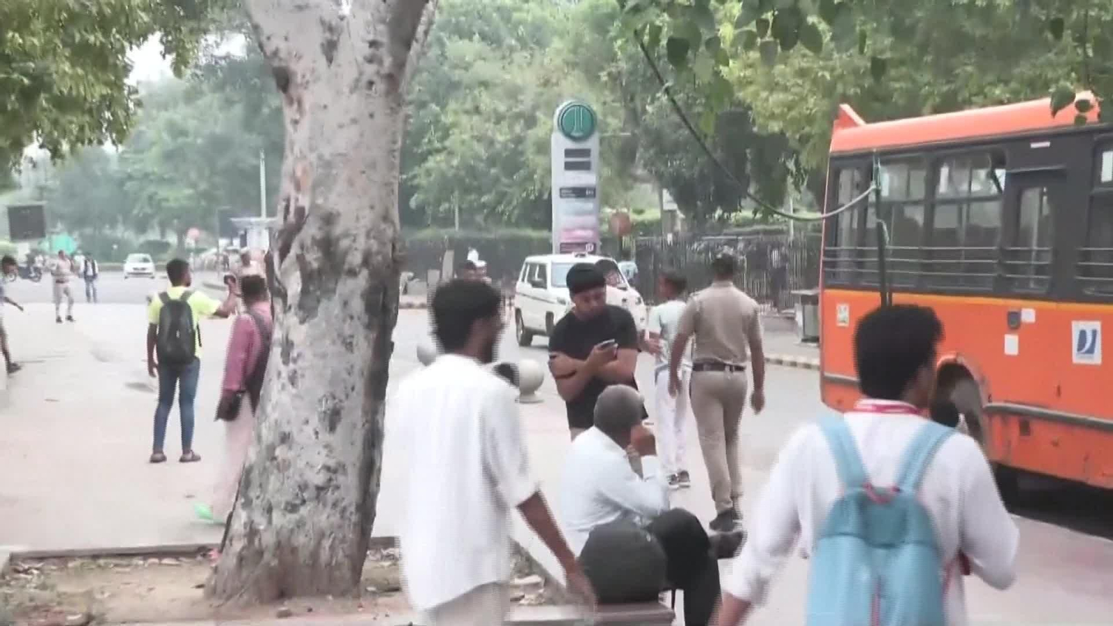 S009-INDIA ARRESTOS PROTESTAS