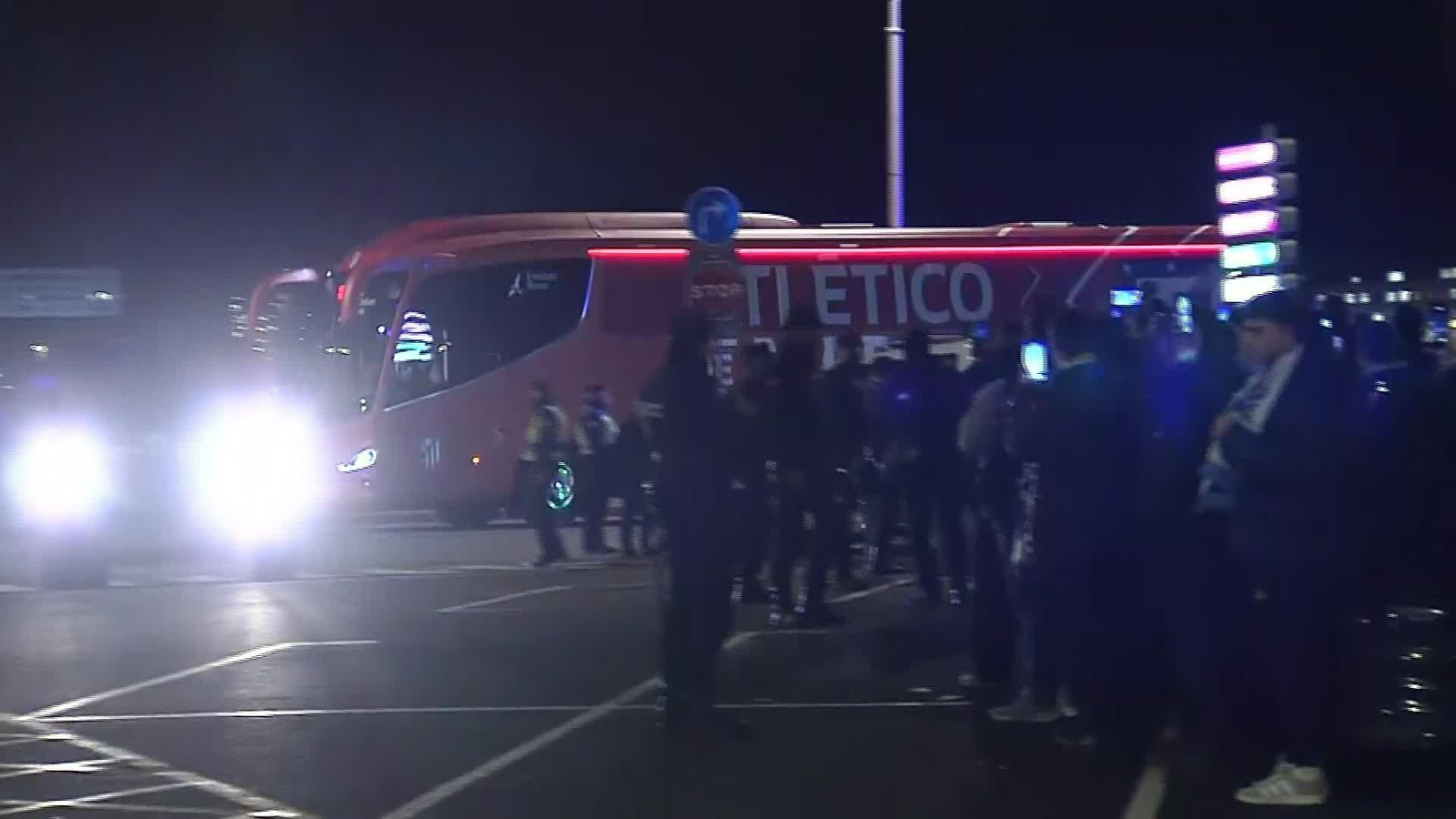 M063-A CORUÑA LLEGADAS DEPORTIVO ATLÉTICO DE MADRID